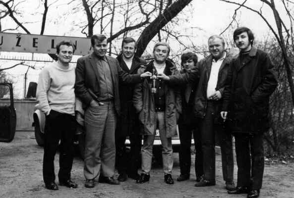 1975 - D-čko v Ústí na Lokomotivě:  Watzka, Maurer, Tůma, Nacke, Vrána, Schneller, Houdek