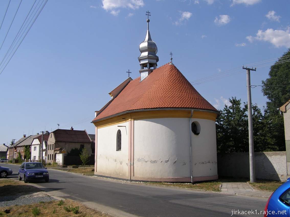 Červenka - kaple sv. Pavlíny - zadní pohled