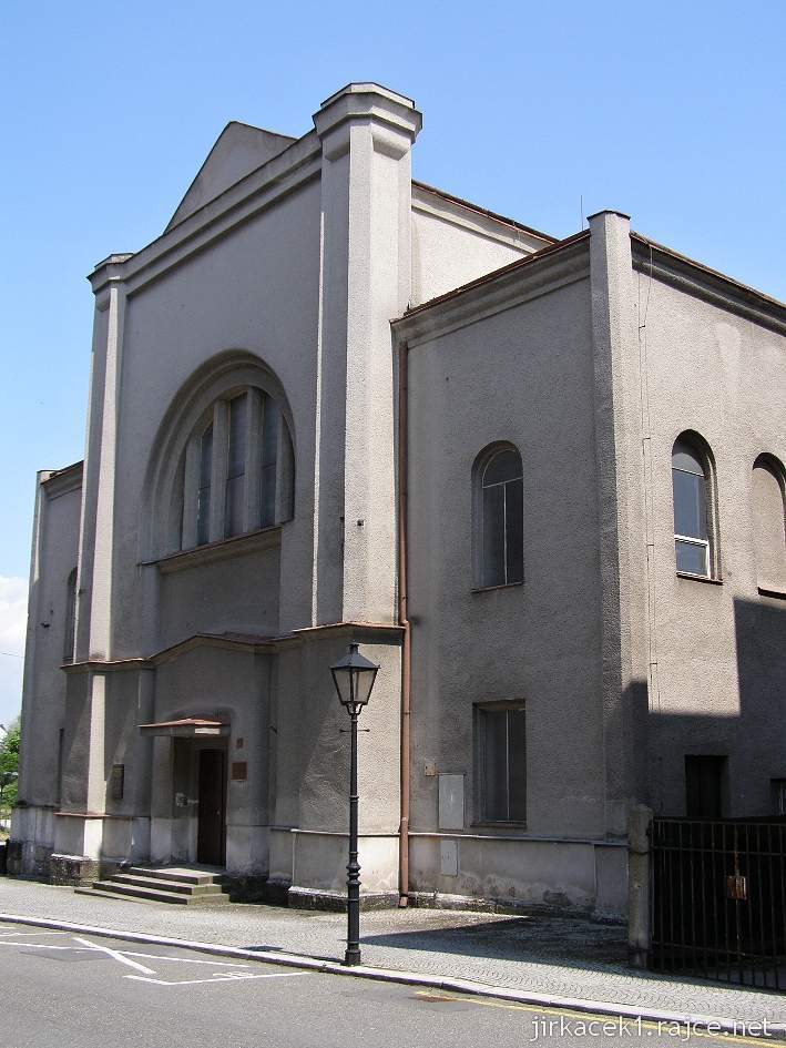 Nový Jičín - bývalá židovská synagoga - průčelí