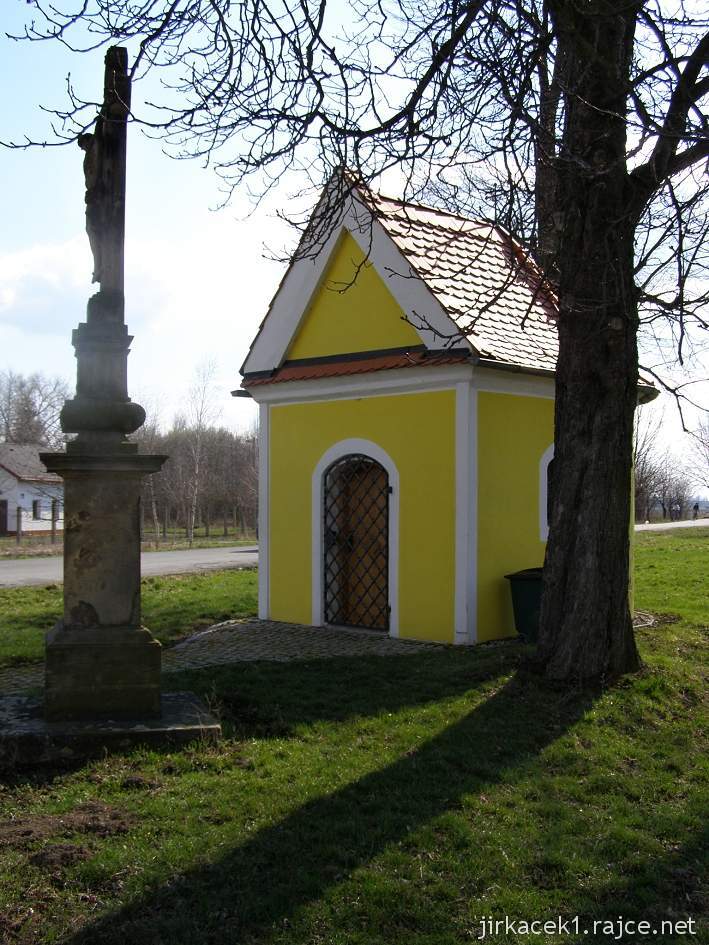 Štarnov - kaple Panny Marie Bolestné - celkový pohled