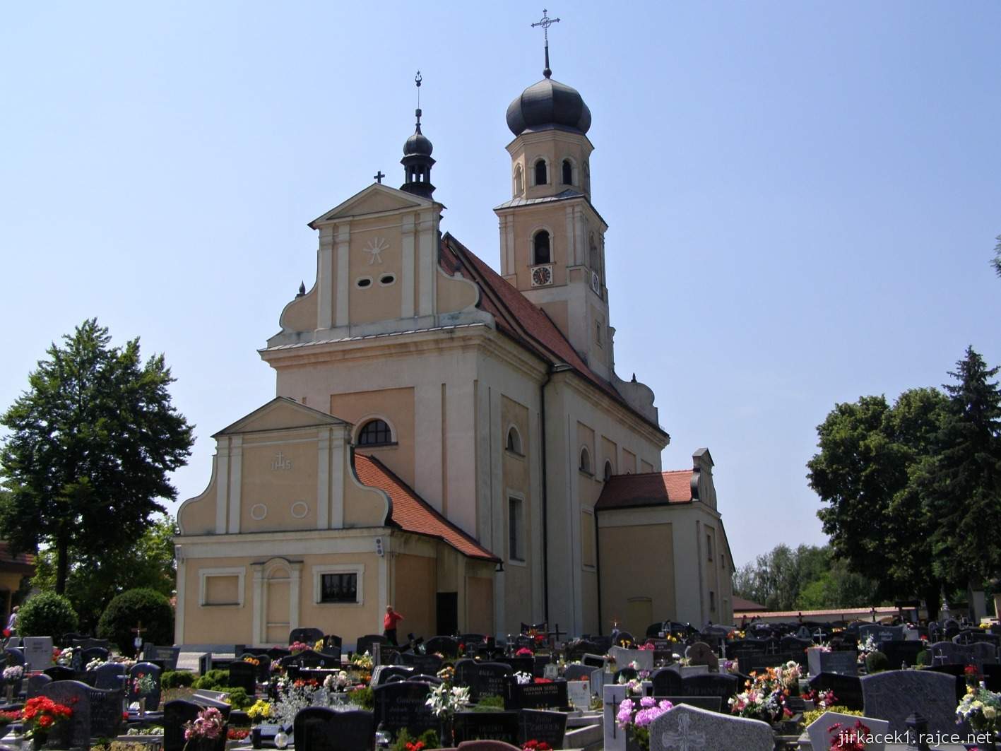 Tworków - Kostel sv. Petra a Pavla