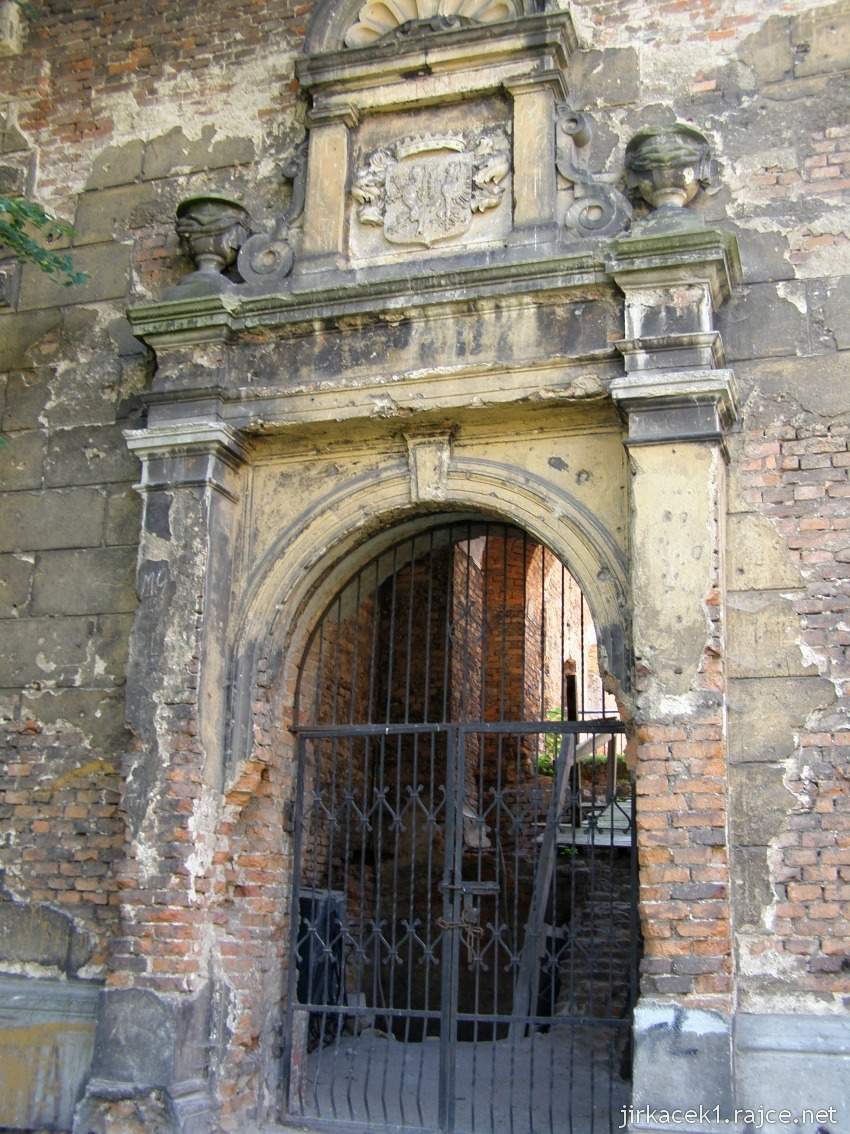 Tworków - ruiny zámku