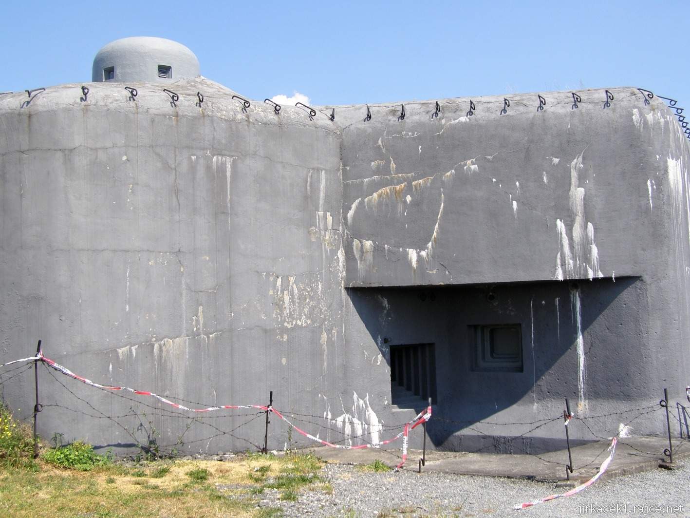 Darkovičky - čs. opevnění - pěchotní srub MO-S 19 Alej