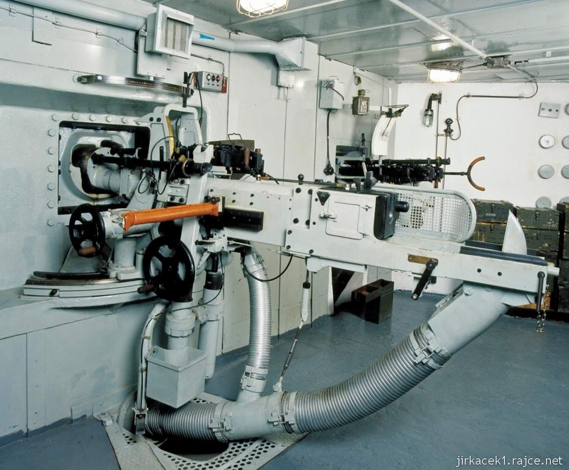 Darkovičky - čs. opevnění - pěchotní srub MO-S 19 Alej