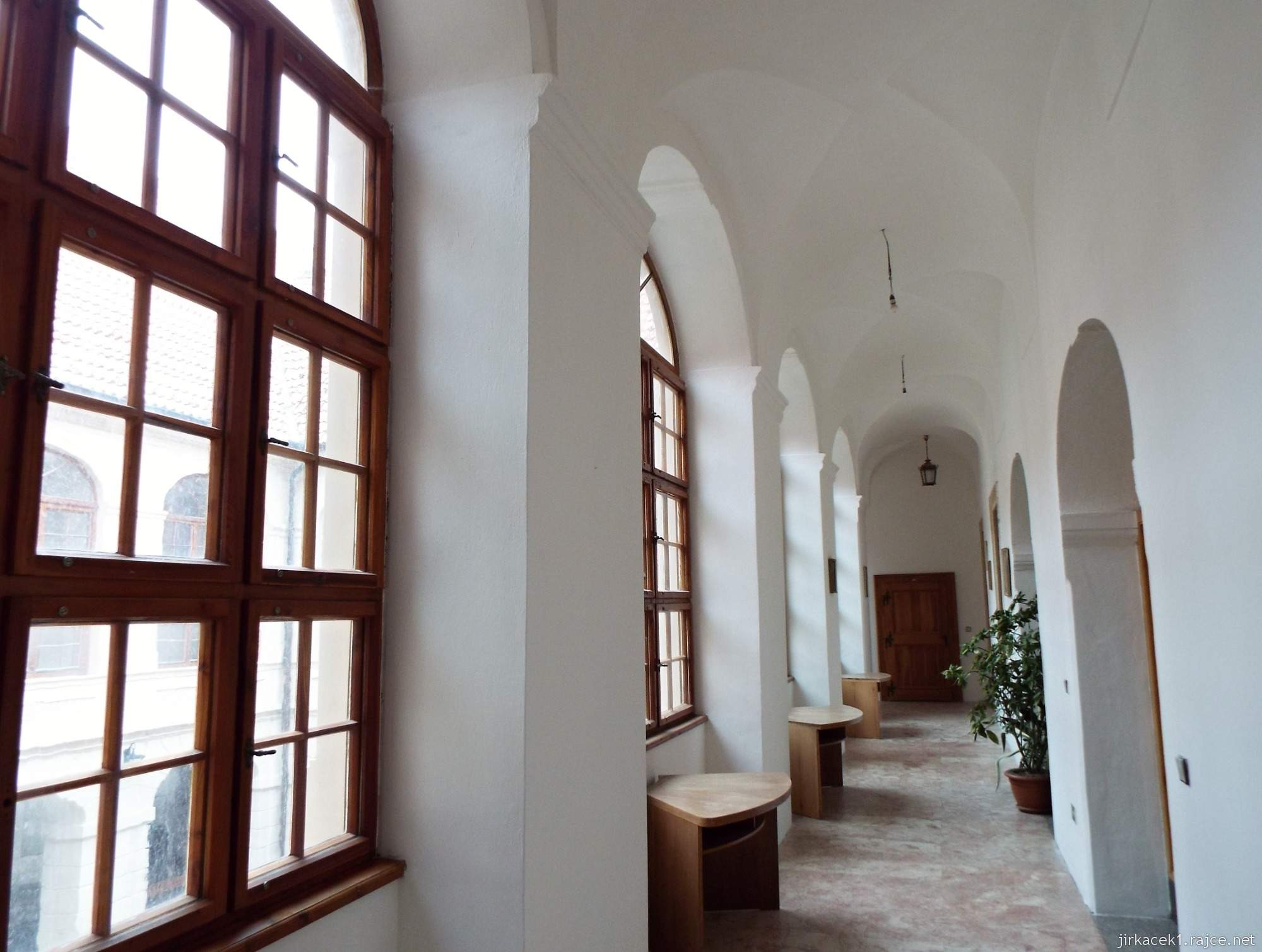 Konice - zámek - chodba