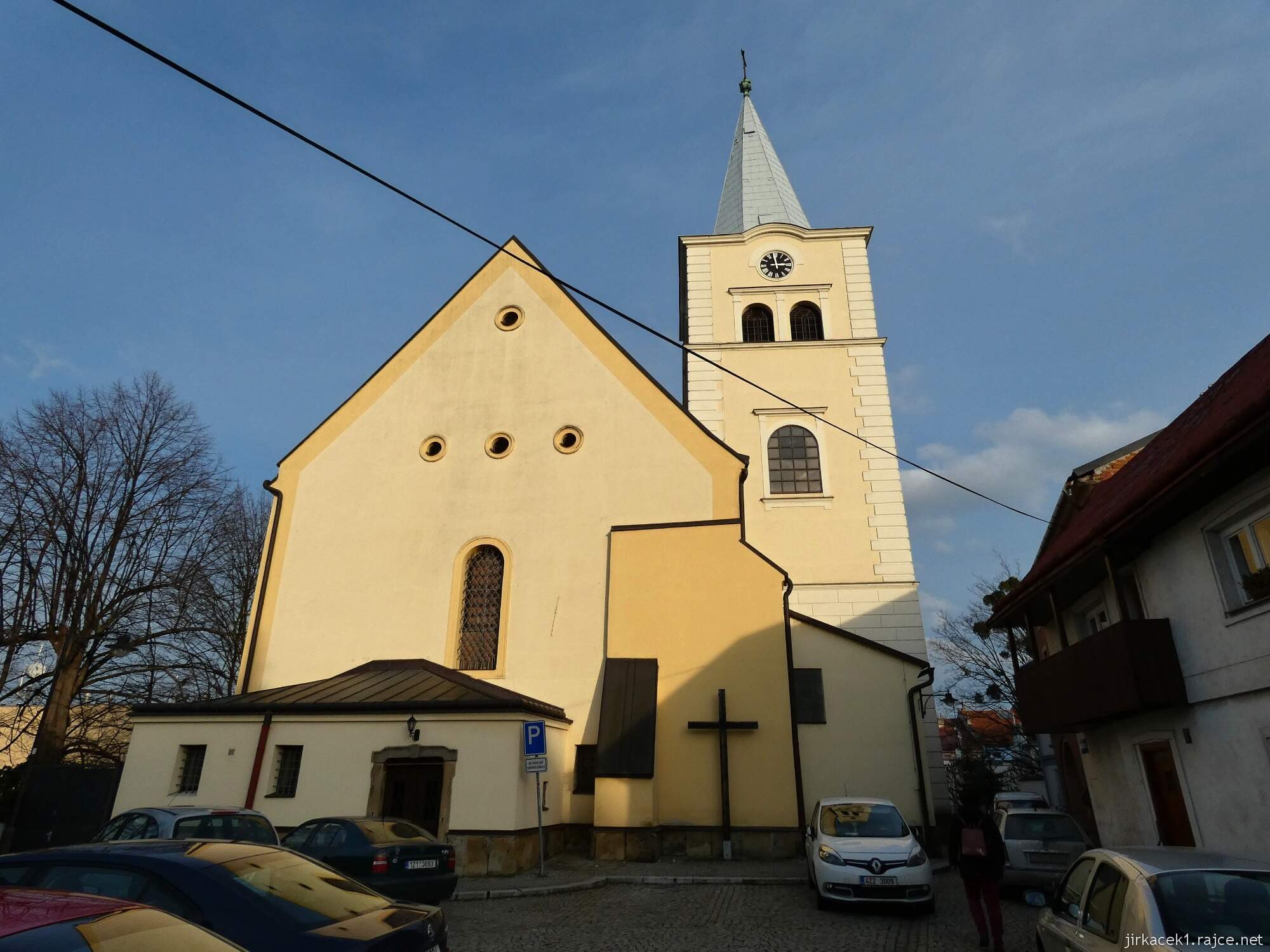H - Valašské Meziříčí - kostel Nanebevzetí Panny Marie 12 - celkový pohled
